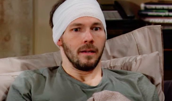 Liam Spencer (Scott Clifton)