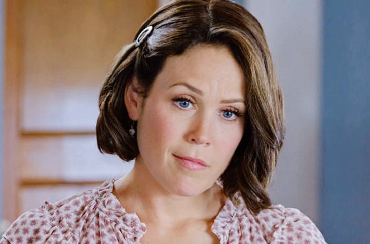 Hallmark Channel When Calls The Heart Spoilers: Erin Krakow Drops Jaw-Dropping Teaser About Elizabeth's Return To Hope Valley