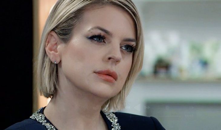 Maxie Jones (Kirsten Storms)