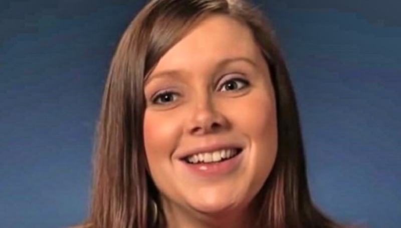 Counting On alum Anna Duggar - YouTube
