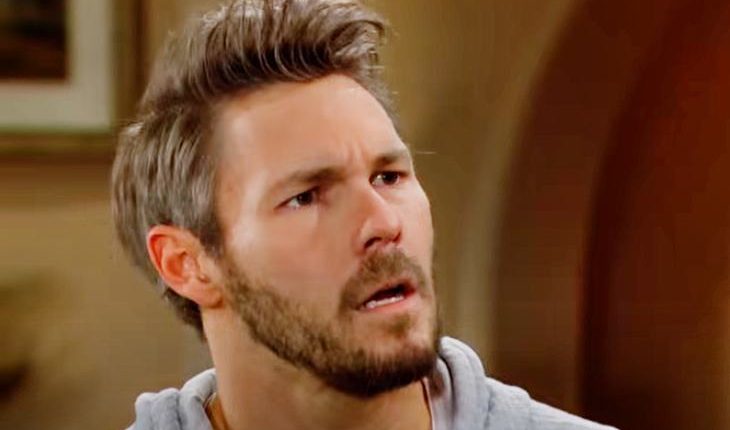 Liam Spencer (Scott Clifton)