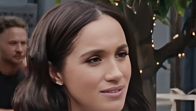 Meghan Markle - Bloomberg Original Interview - YouTube