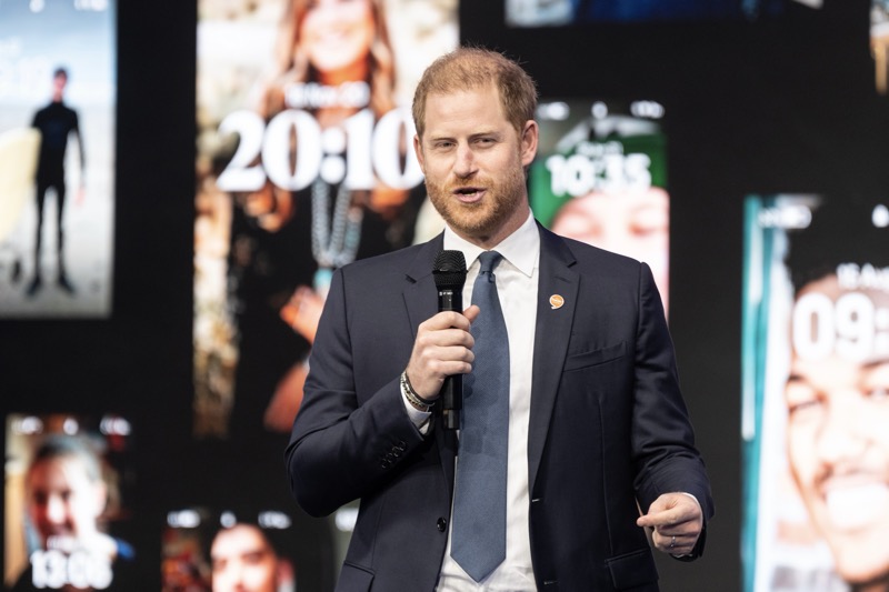 Prince Harry Claims Palace Life Is Messier Than ‘Downton Abbey’