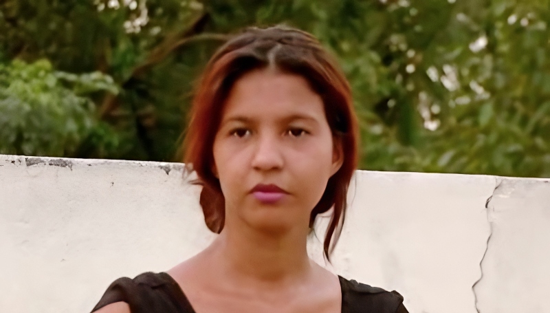 Karine Martins - TLC - YouTube