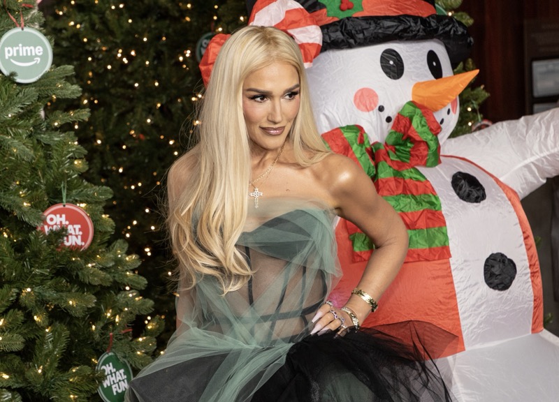 Gwen Stefani Slammed For ‘Inappropriate’ Behavior At Ceremony