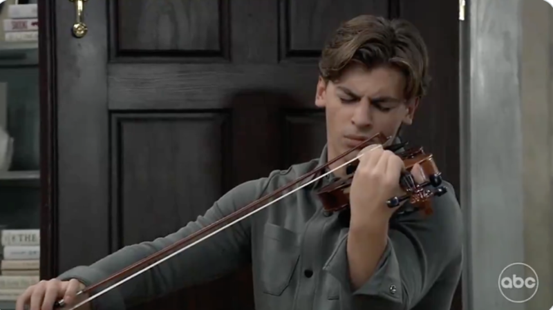 'General Hospital' Recap December 26: Alexis' Surprise, Gio Unexpected Gift, Sidwell's Party