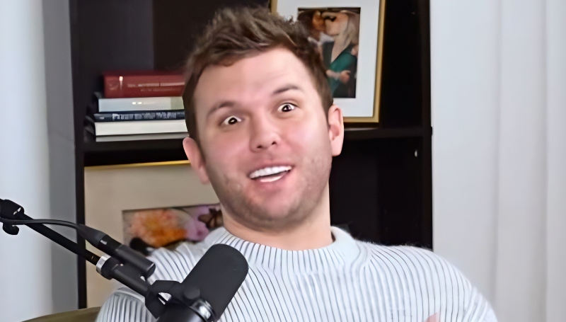 Chrisley Knows Best Alum Chase Chrisley talks about sobriety - Unlocked - YouTube