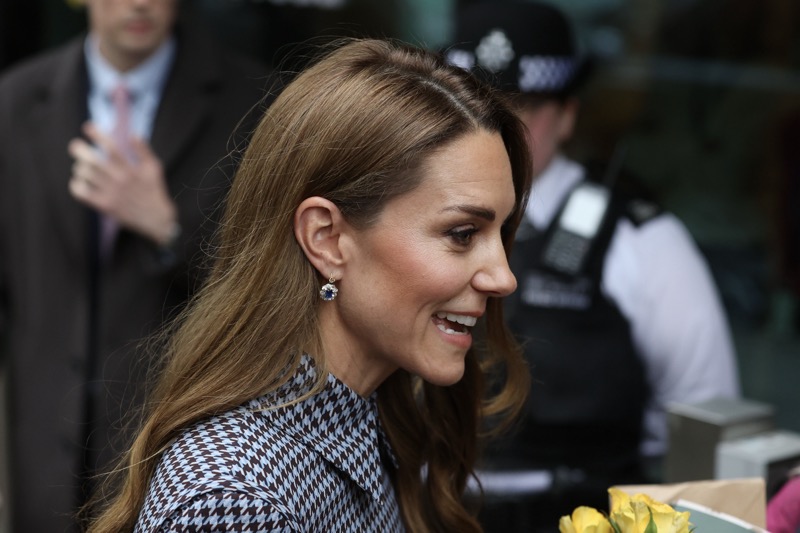 Are Kate Middleton’s Assistants Stabbing Her In The Back?