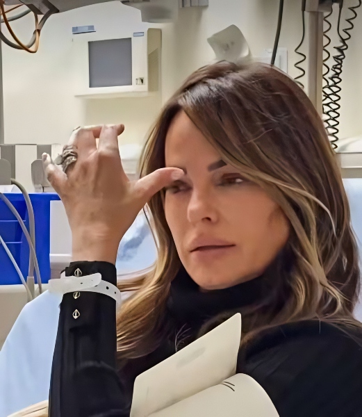 Leah Shafer In The ER - @captainsandrayawn - Instagram