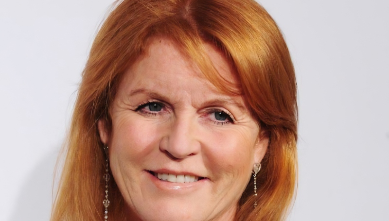 Sarah Ferguson might be left out in the cold by her daughters - YouTube