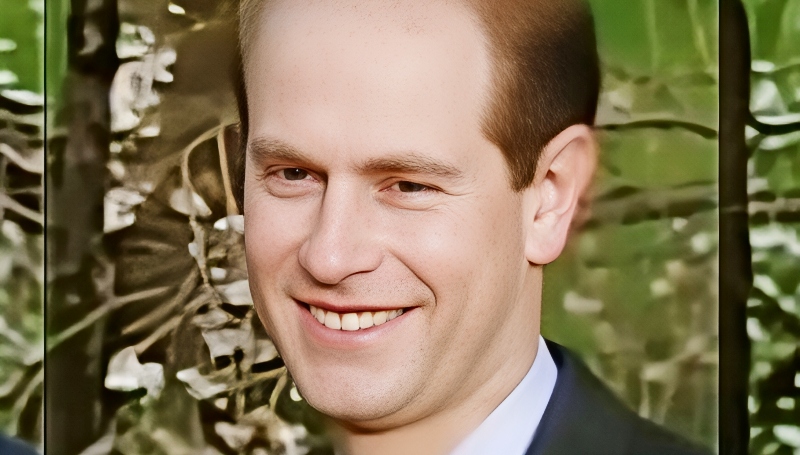 Young Edward - Royal News - YouTube