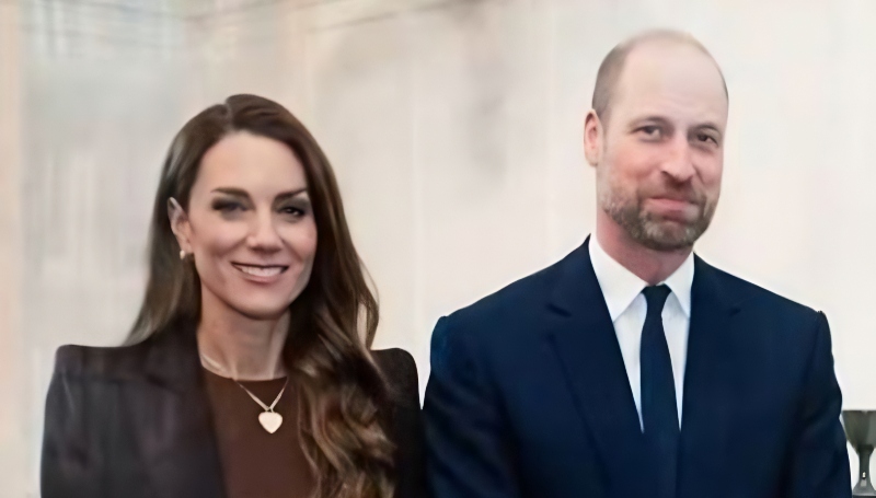 Princess Catheine with her special necklace at Lambert Palace - via Royal Insider News - YouTube