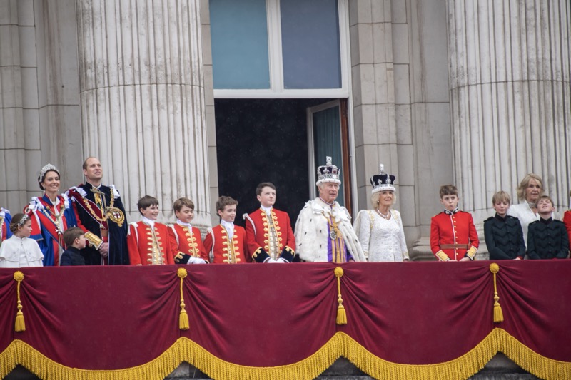 Royal Separation: New Palace Memo Has Fans Very Concerned