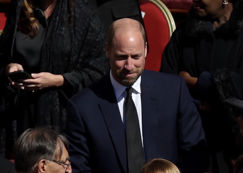 Prince William Desperate To Throw Prince Andrew In Jail