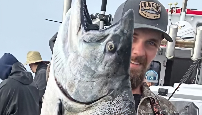 Todd, a respected crew member - Facekook via E Times - YouTube