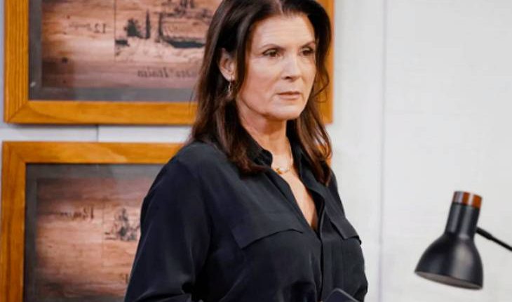 Steffy Forrester (Jacqueline MacInnes)