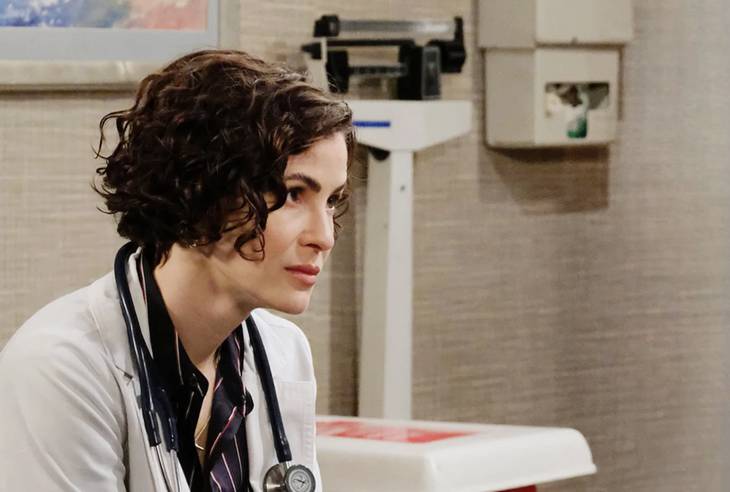 Days Of Our Lives Spoilers: Sarah Tests Skin Supplements And Learns Truth