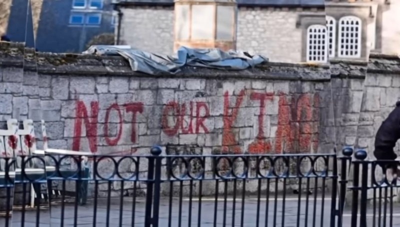 Spray paint on the walls of the old church - 7 News Australia - YouTube
