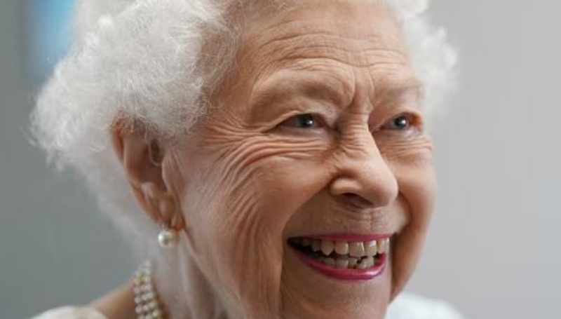 The Queen would have been 100 years old - Via The List - YouTube